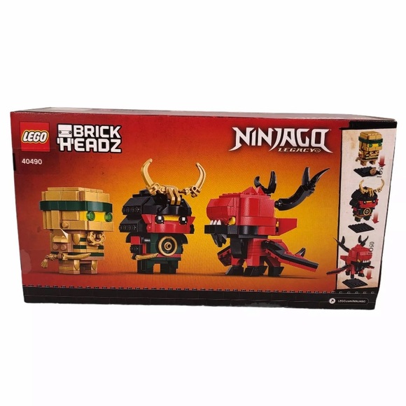 Lego Set #40490 Ninjago 10th Anniversary Brickheadz Golden Lloyd - Picture 2 of 7